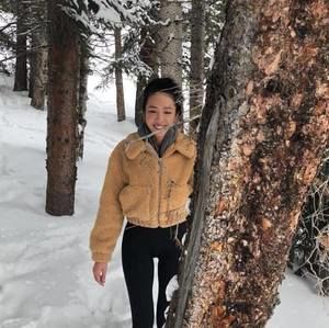 Meet your Posher, Quynh